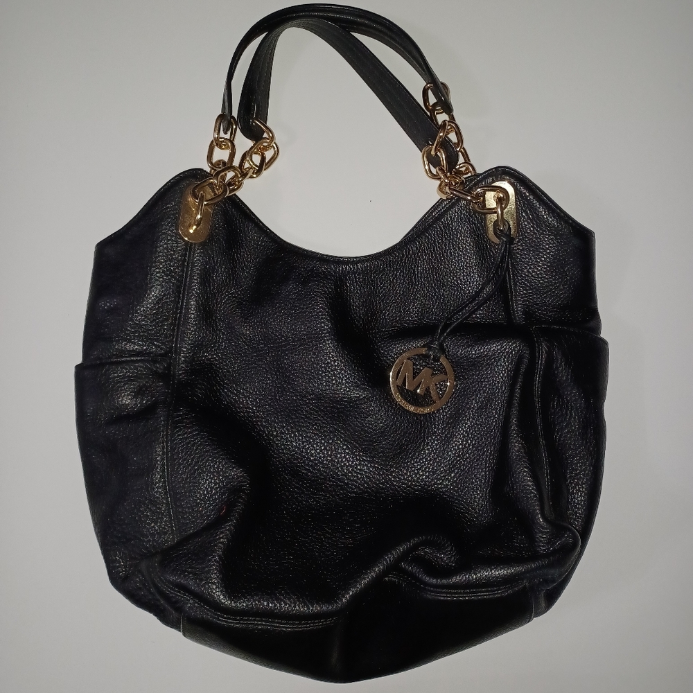 MICHAEL Michael Kors Black Leather Lilly Shoulder Bag